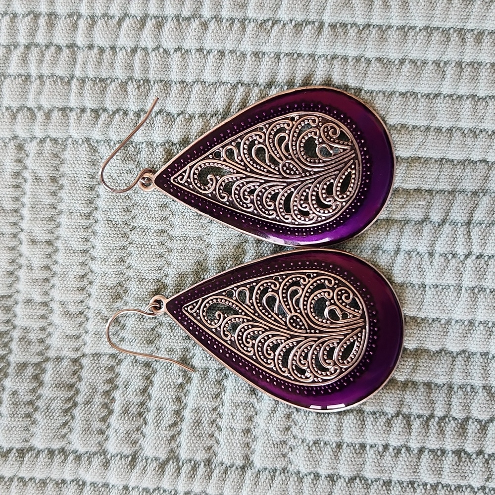Premier Designs Lilac Drop Earrings